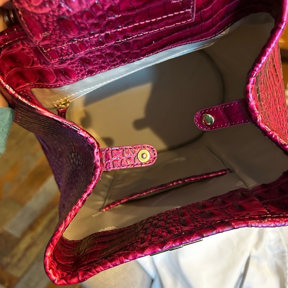 NWT. Brahmin MADDIE in Pomegranate Melbourne Leather - Picture 4 of 7